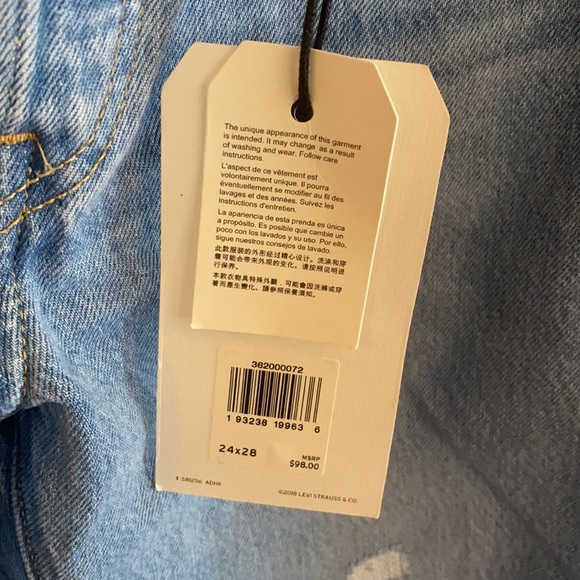 Levi’s 501 Cropped High Rise, Straight Leg 24x28 - Picture 16 of 16